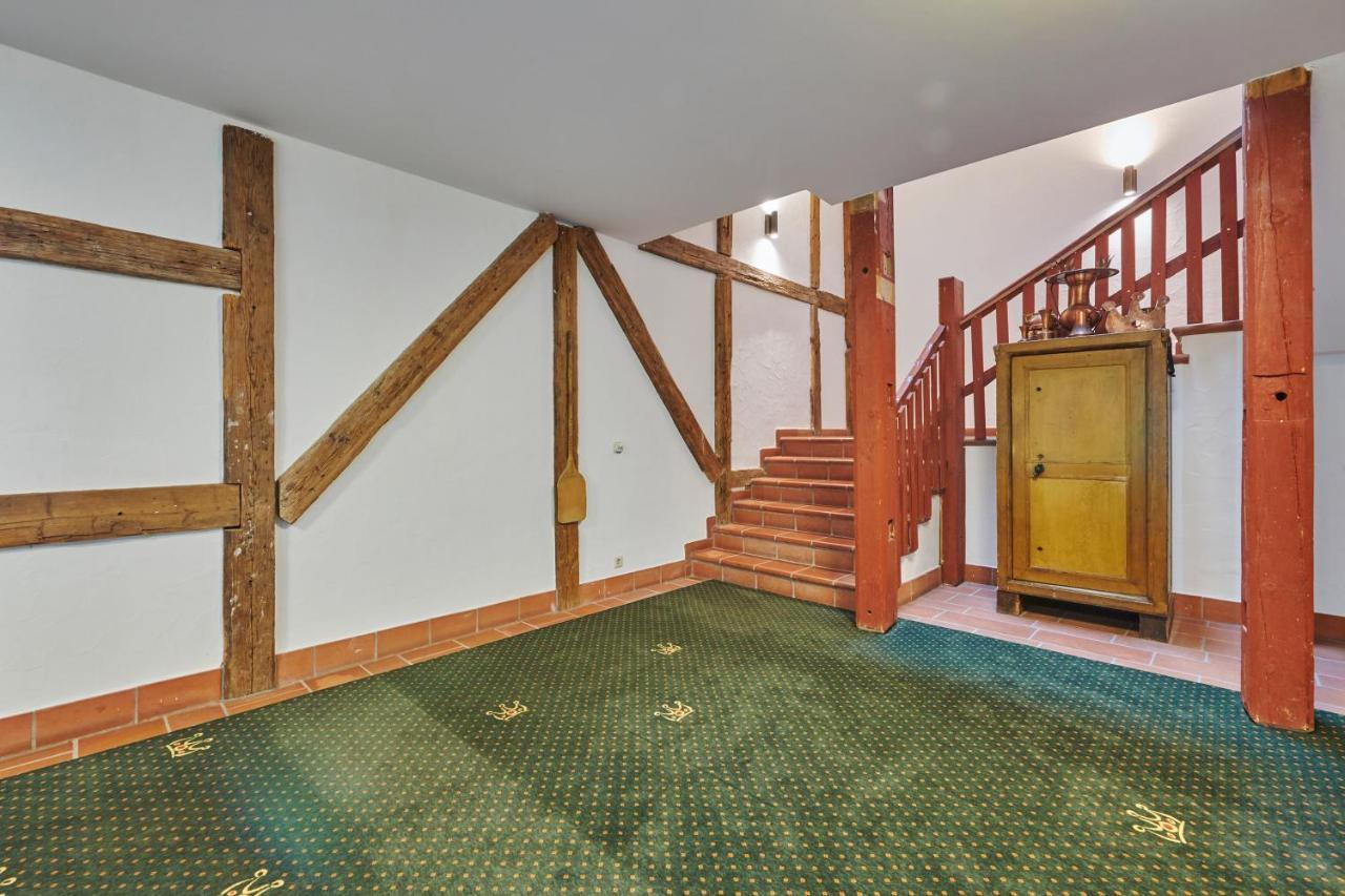 Hotel & Brauereigasthof Drei Kronen メンメルスドルフ エクステリア 写真